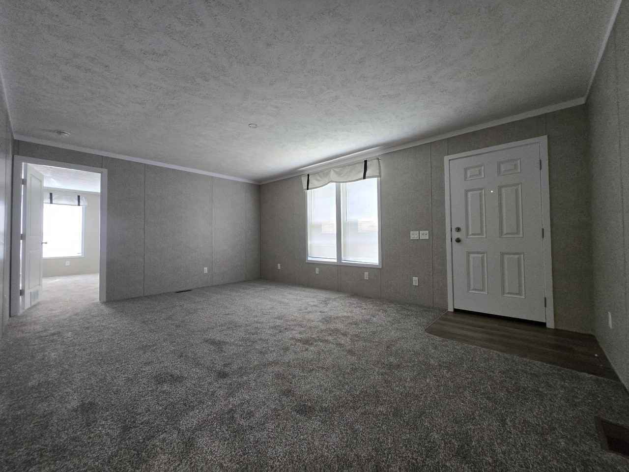 52131 Oxford Ln #423 - Photo 2 of 44