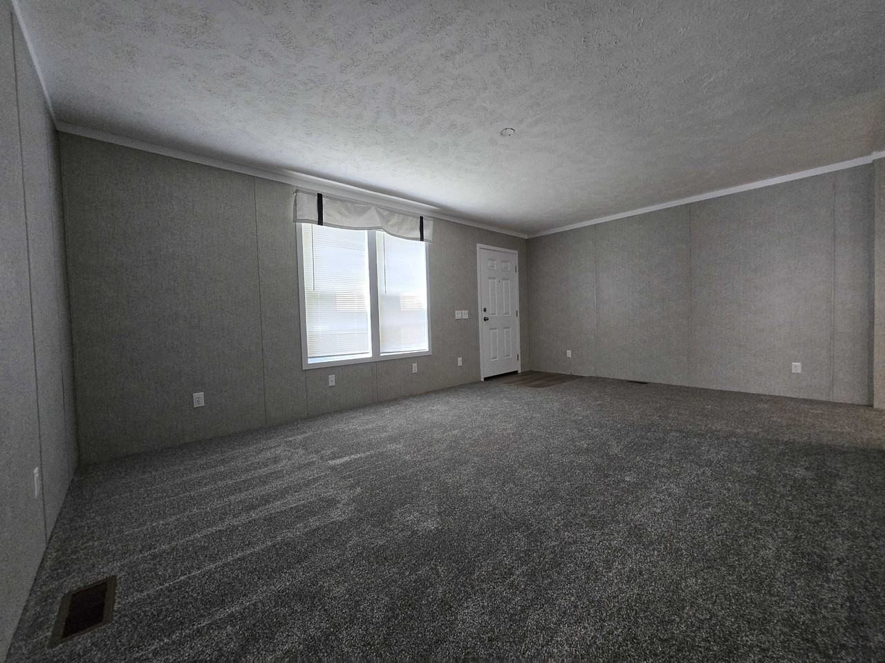 52131 Oxford Ln #423 - Photo 3 of 44