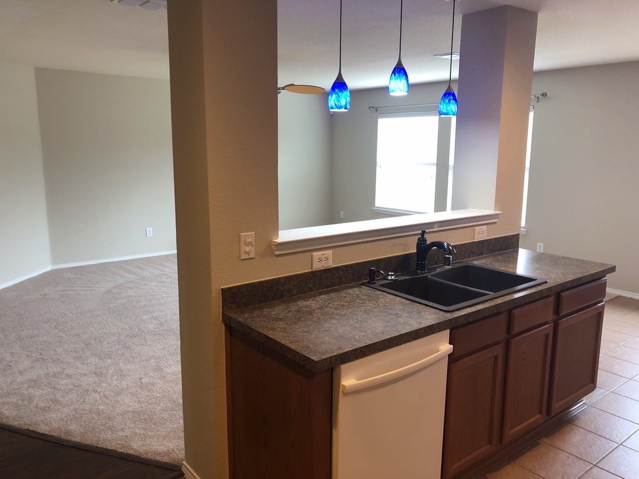8115 York Beach Pl - Photo 5 of 27