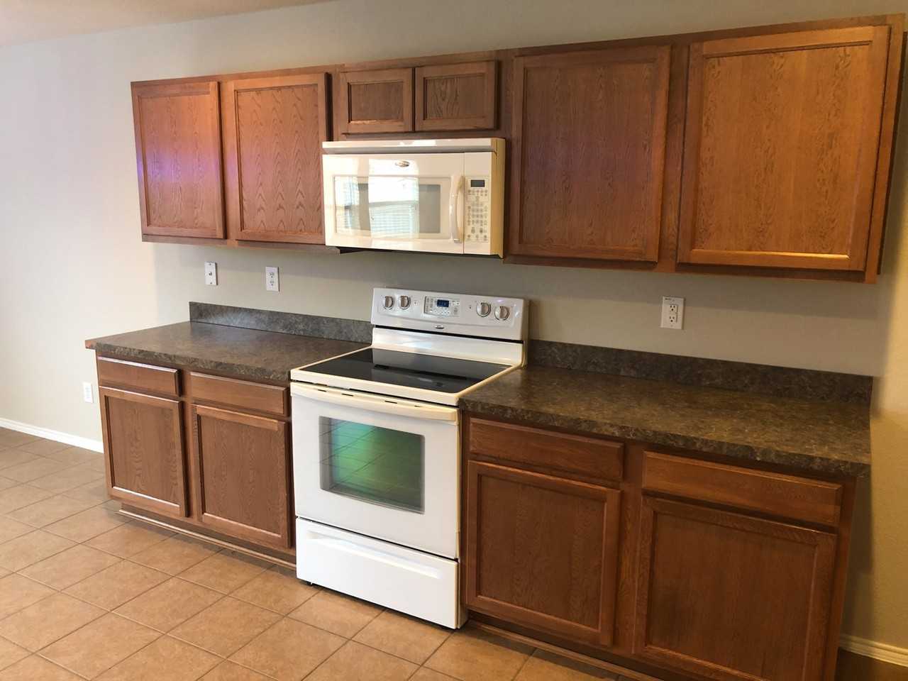 8115 York Beach Pl - Photo 6 of 27