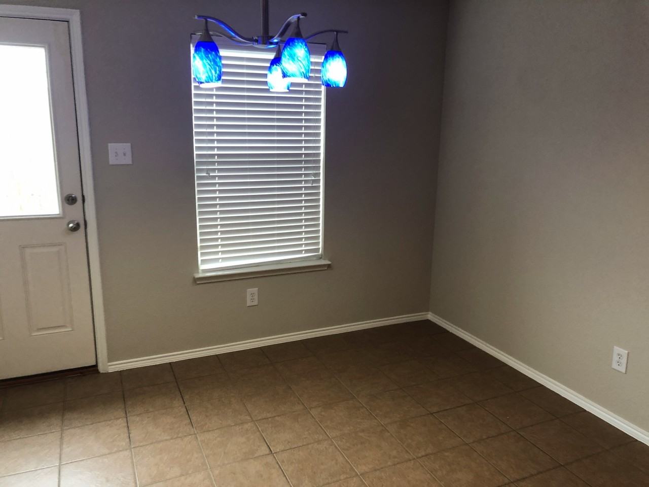 8115 York Beach Pl - Photo 7 of 27