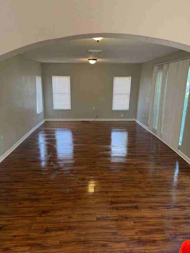 7805 Woodlyn Rd - Photo 5 of 18