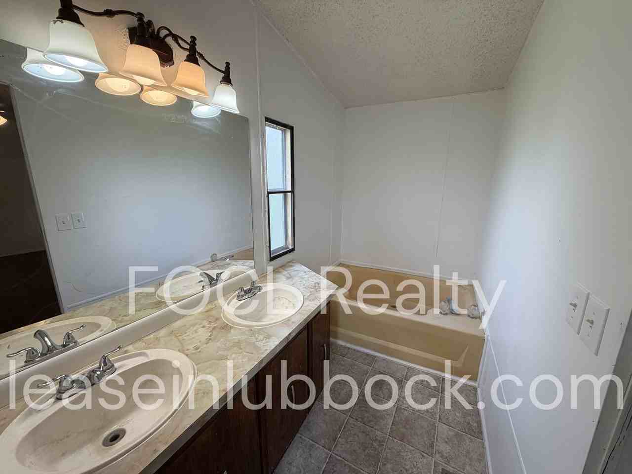 122 County Road 2900 - Photo 7 of 10