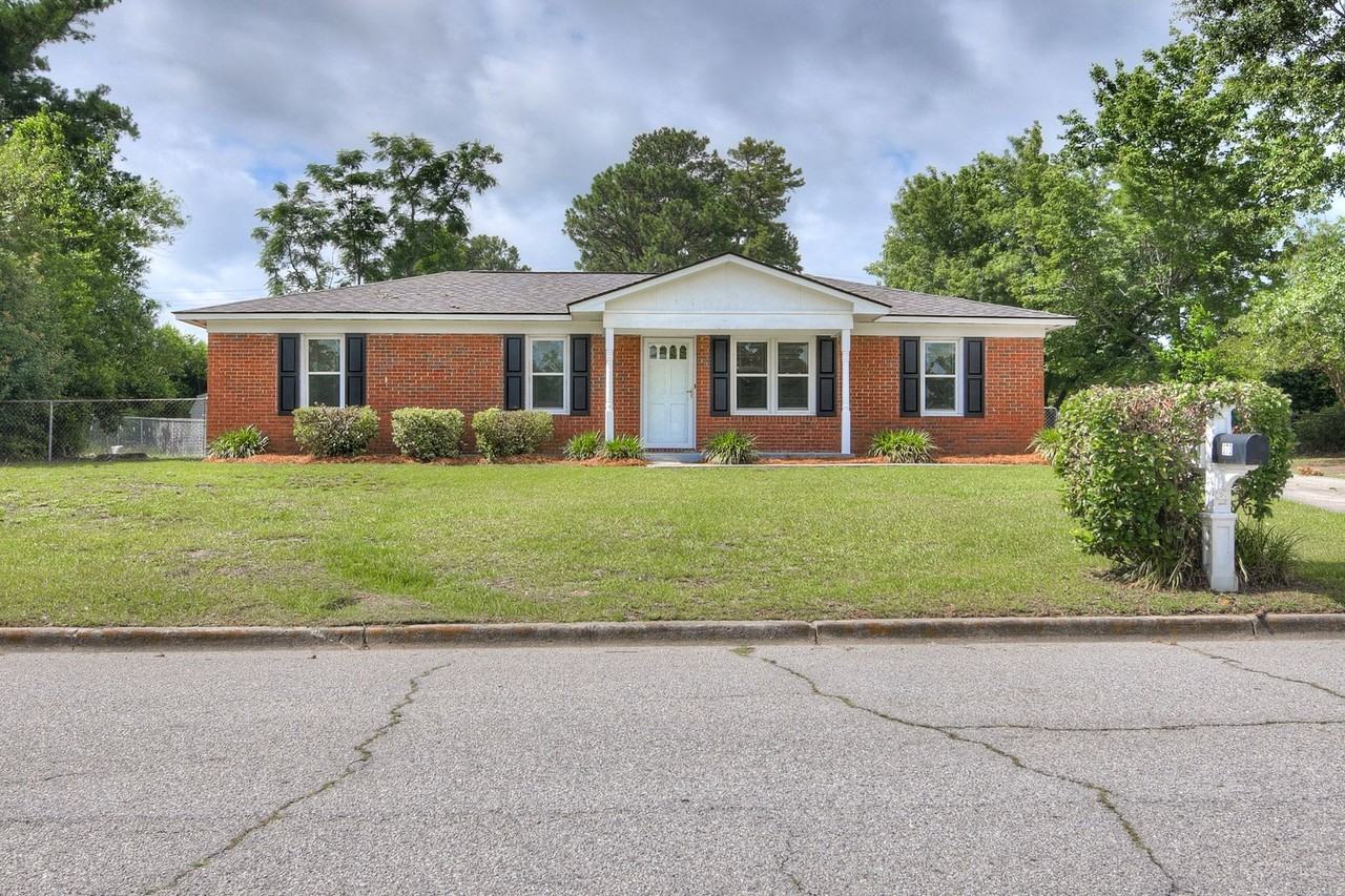 373 Westmont Dr