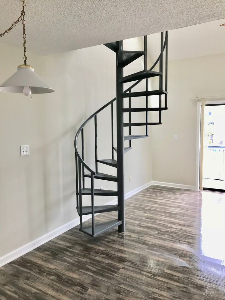 1880 Colony Dr Apt 10b - Photo 5 of 26