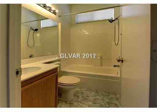 9895 Oriole Crest Ct - Photo 4 of 18