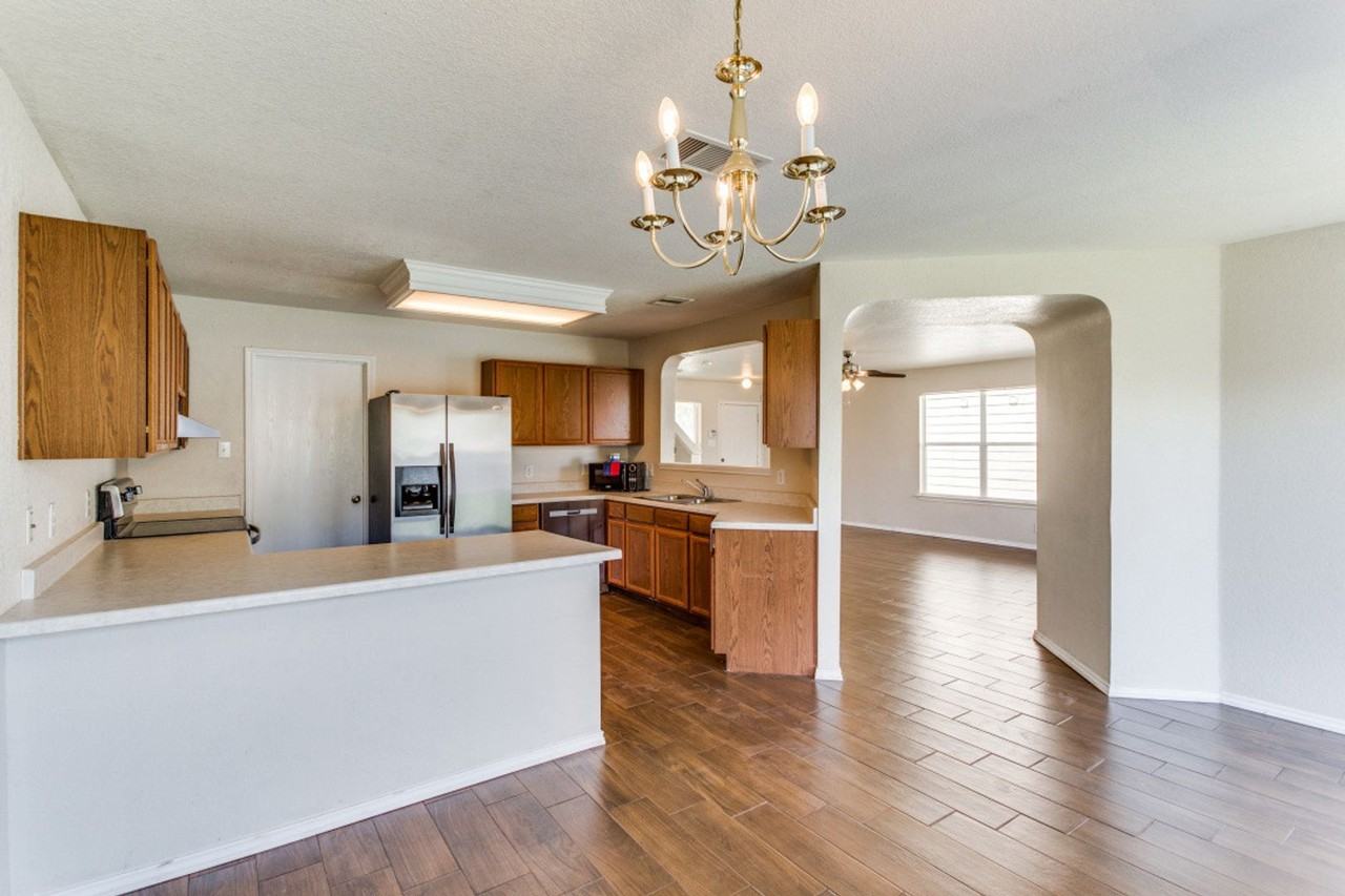 6051 Kensinger Pass - Photo 5 of 11