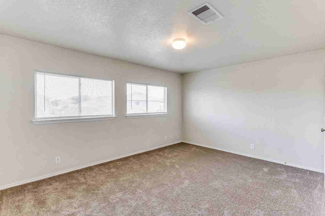 6051 Kensinger Pass - Photo 7 of 11