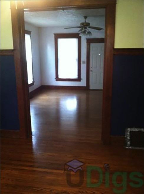 1131 N 13th St - Photo 4 of 16