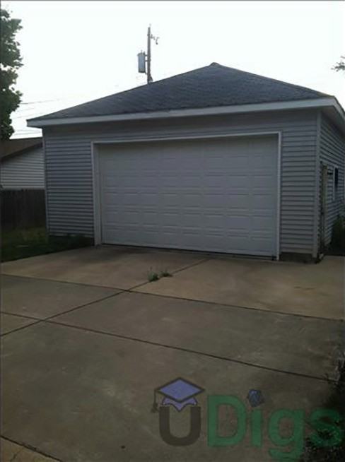 1131 N 13th St - Photo 7 of 16