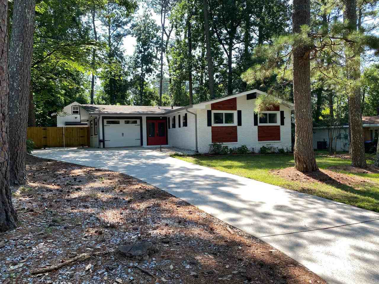 2565 Woodacres Rd Ne - Photo 2 of 31