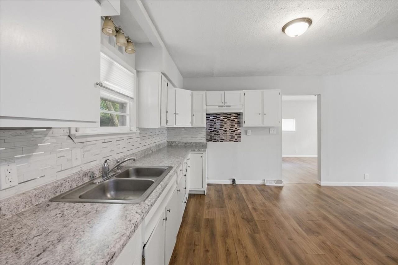 2448 N Irwin St - Photo 5 of 16