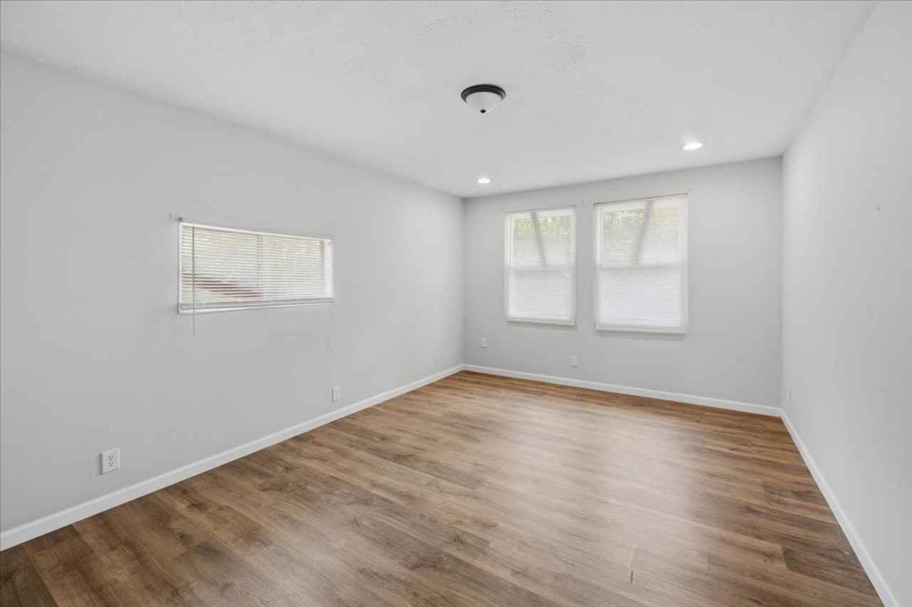 2448 N Irwin St - Photo 6 of 16