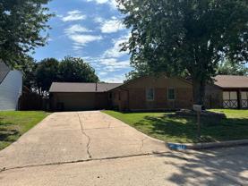 312 S Avery St - Photo 1 of 1