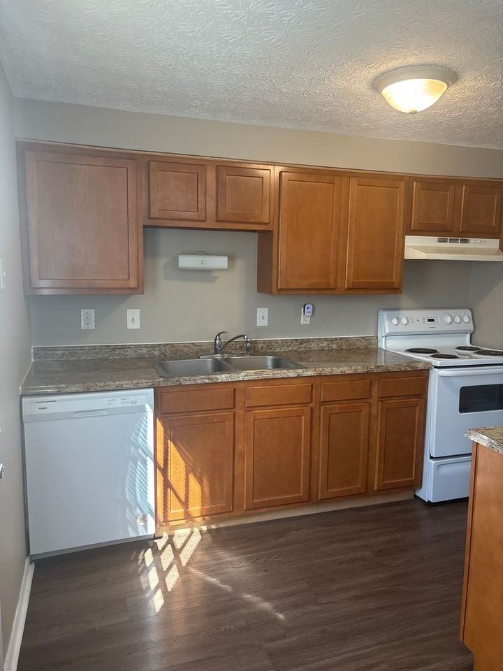 3770 Zephyr Pl - Photo 4 of 27
