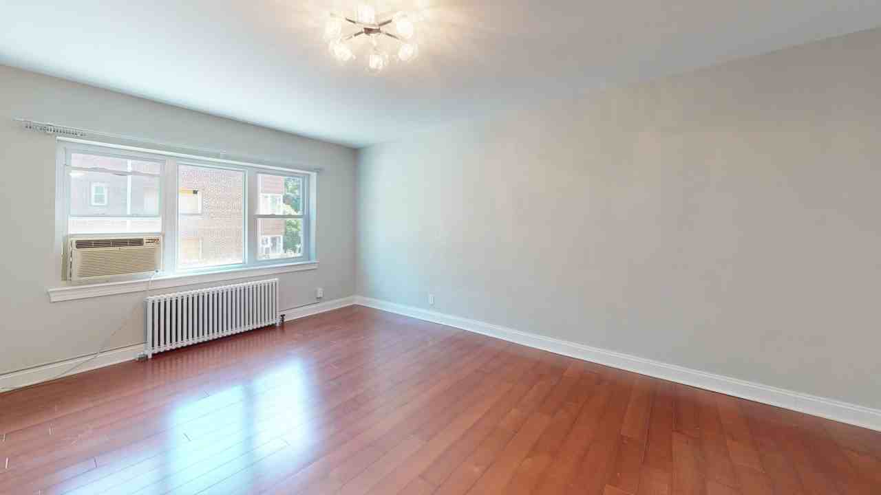 2339 40th Pl Nw - Photo 6 of 14