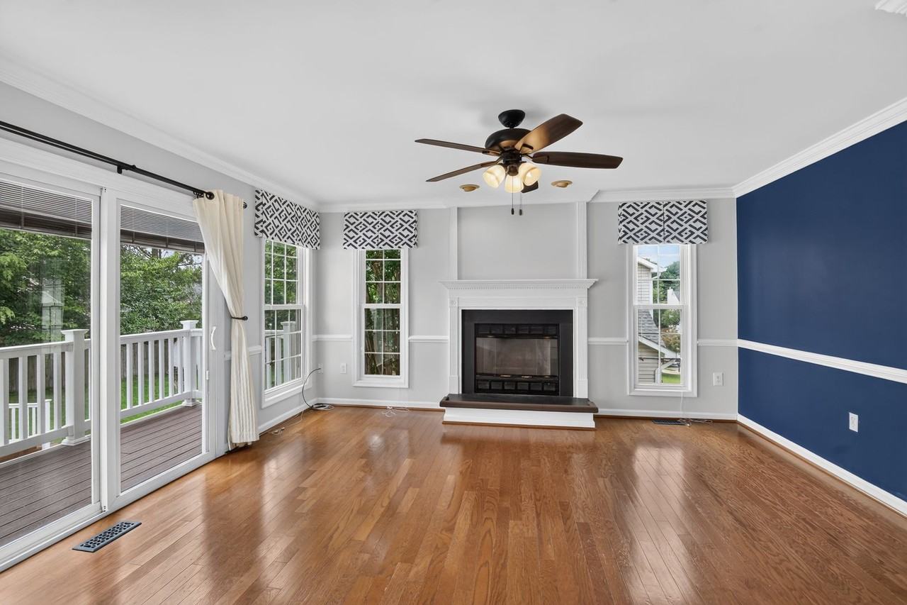39 Thornberry Ln - Photo 3 of 16