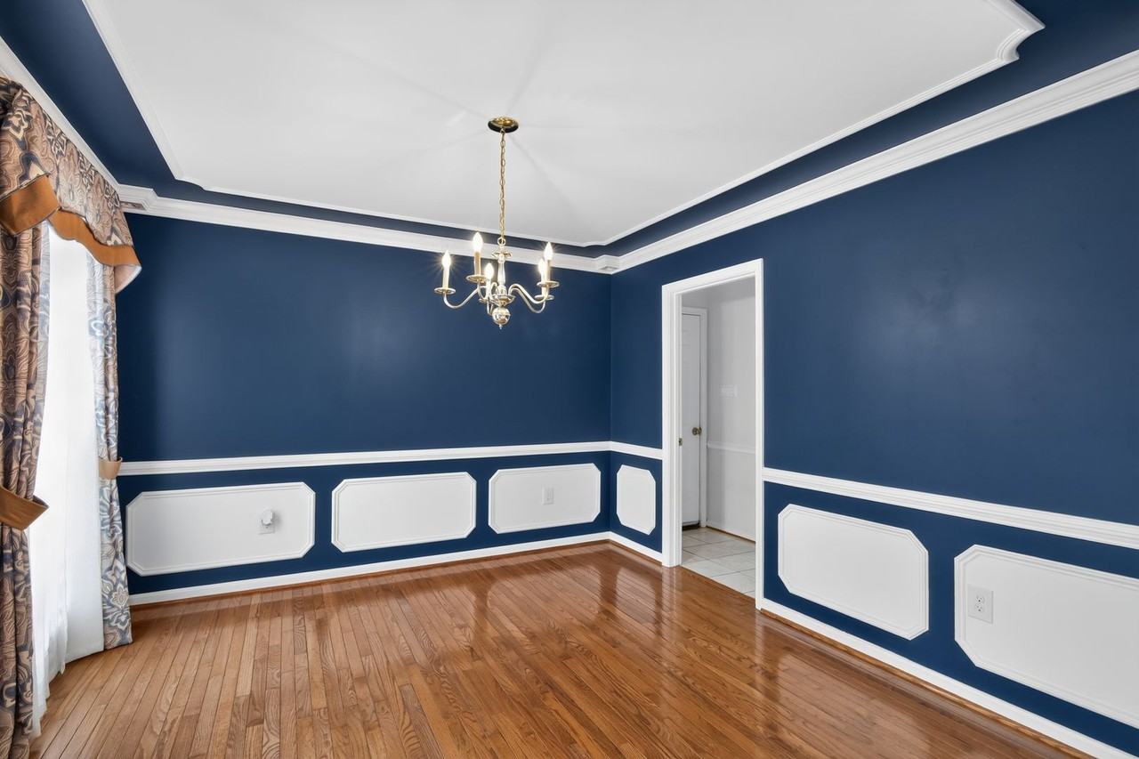 39 Thornberry Ln - Photo 4 of 16