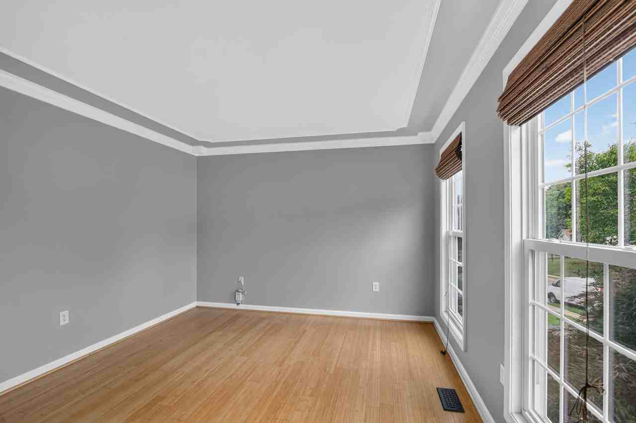 39 Thornberry Ln - Photo 5 of 16