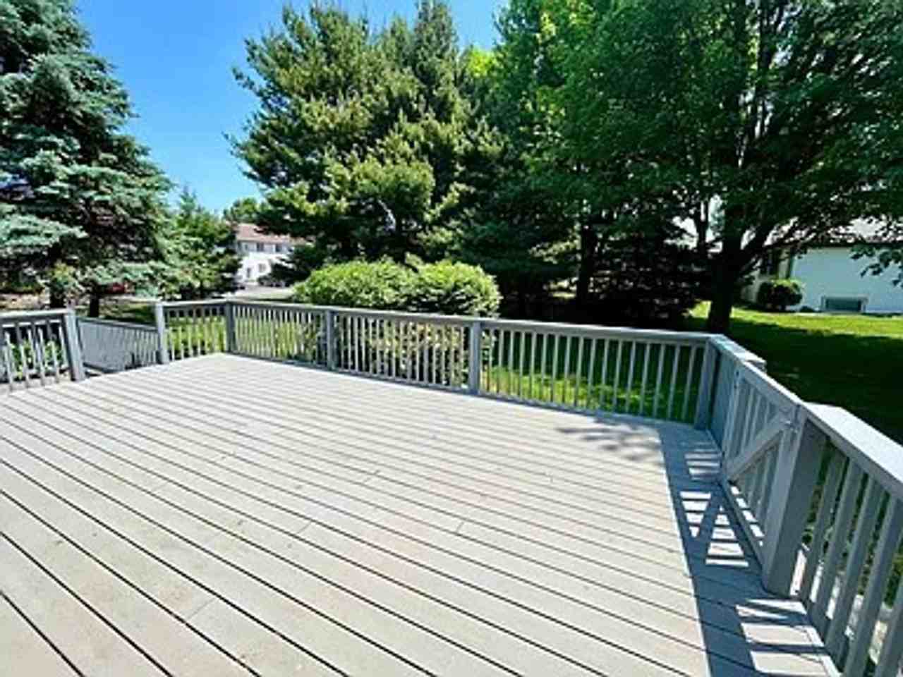 3363 Canterbury Ct - Photo 2 of 21