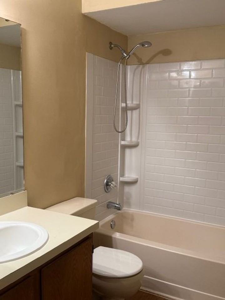 8542 Colony Pine Cir W - Photo 4 of 11