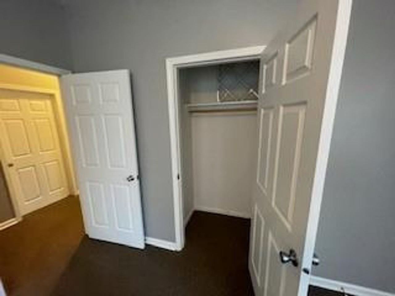 809 E Thomas St - Photo 4 of 17