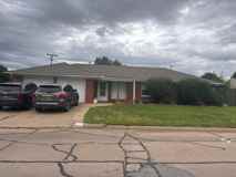401 S Hoover St - Photo 1 of 1
