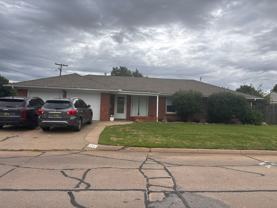 401 S Hoover St - Photo 1 of 1