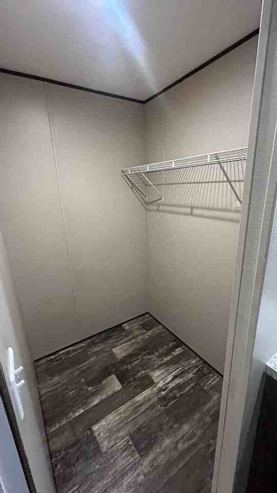 301 Henning Dr - Photo 7 of 12