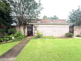 featured image of 2028 Hazel Hedge Ln