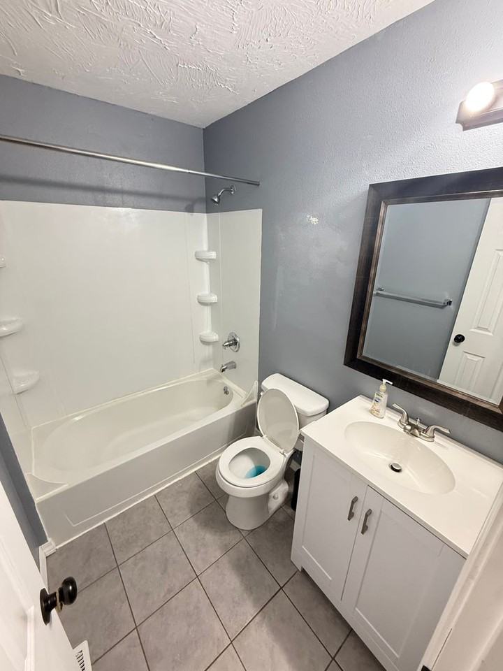 3642 S Westwood Ave - Photo 5 of 25