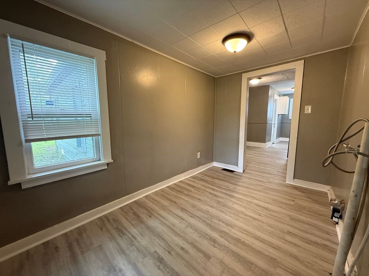 1203 S Shipley St - Photo 6 of 9