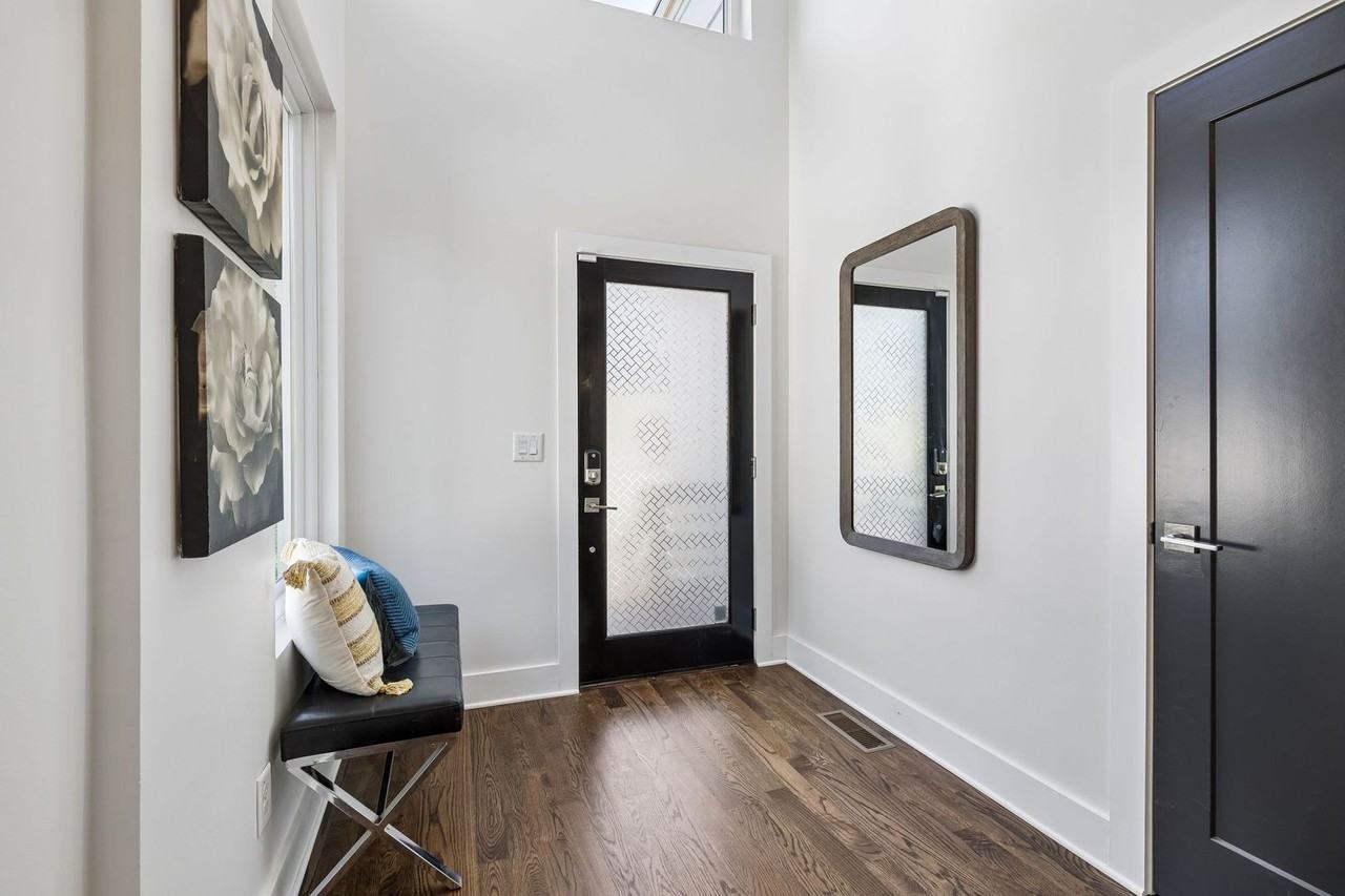 2320 Dalebrook Ct - Photo 4 of 50