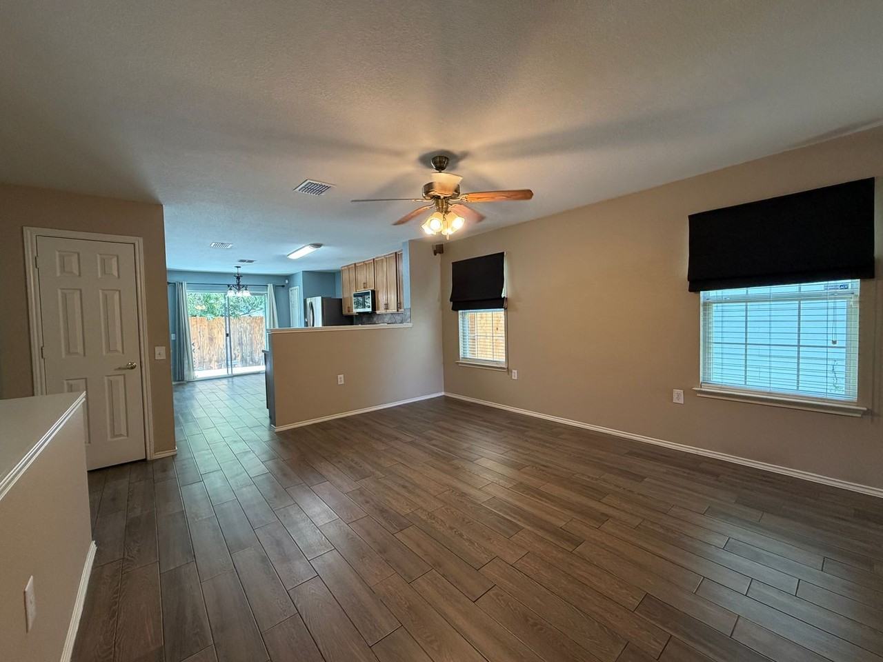 8612 Deja Ave - Photo 3 of 22