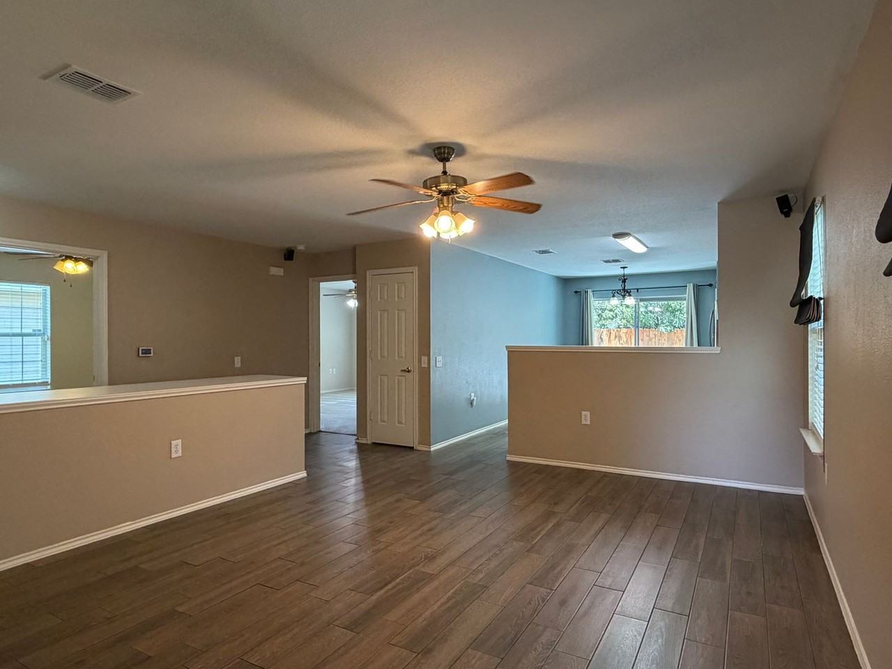 8612 Deja Ave - Photo 4 of 22