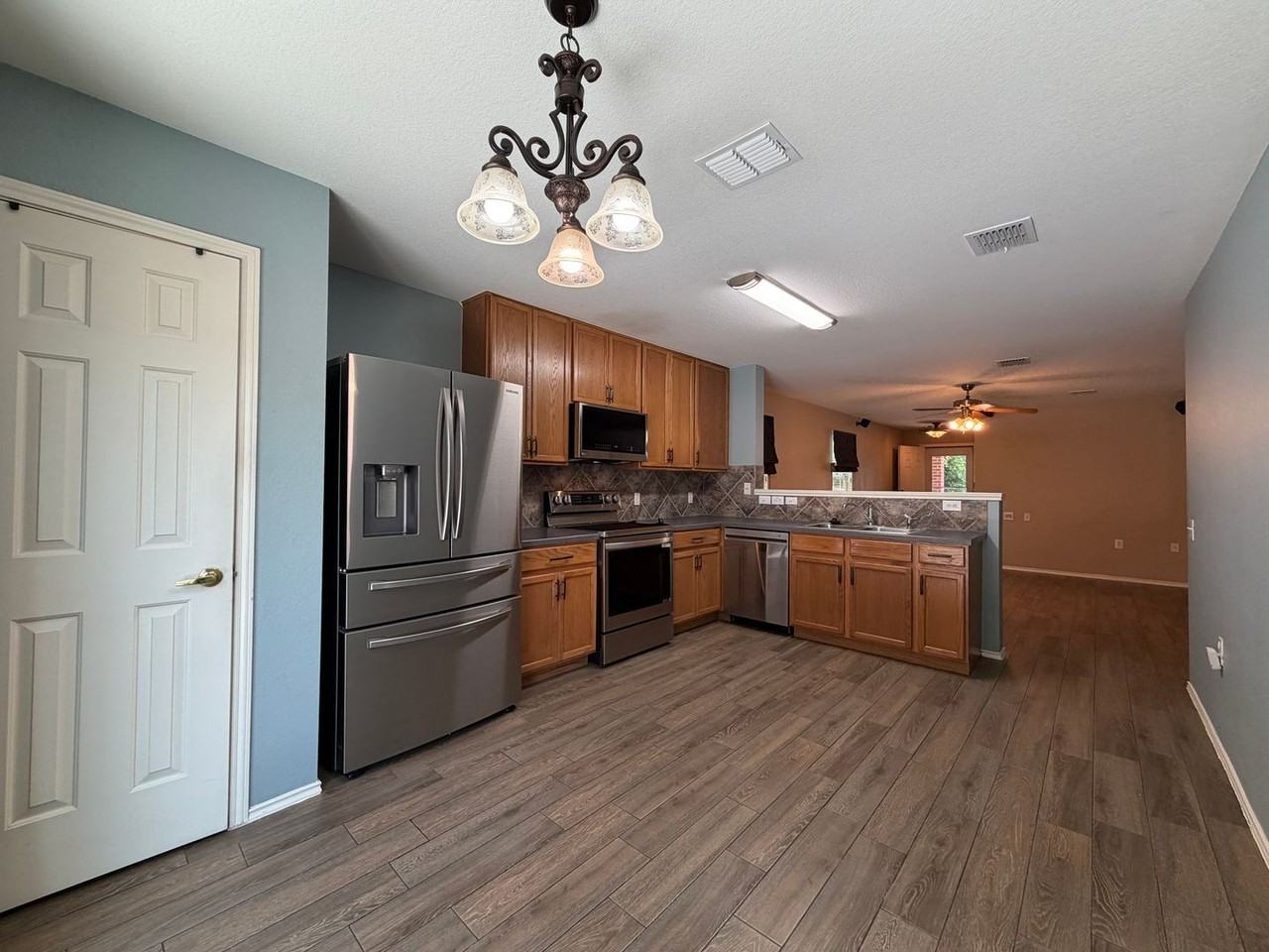 8612 Deja Ave - Photo 7 of 22