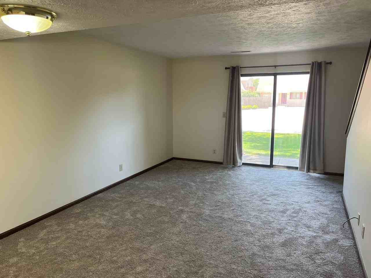 3027 W Capital Ave #5 - Photo 2 of 14