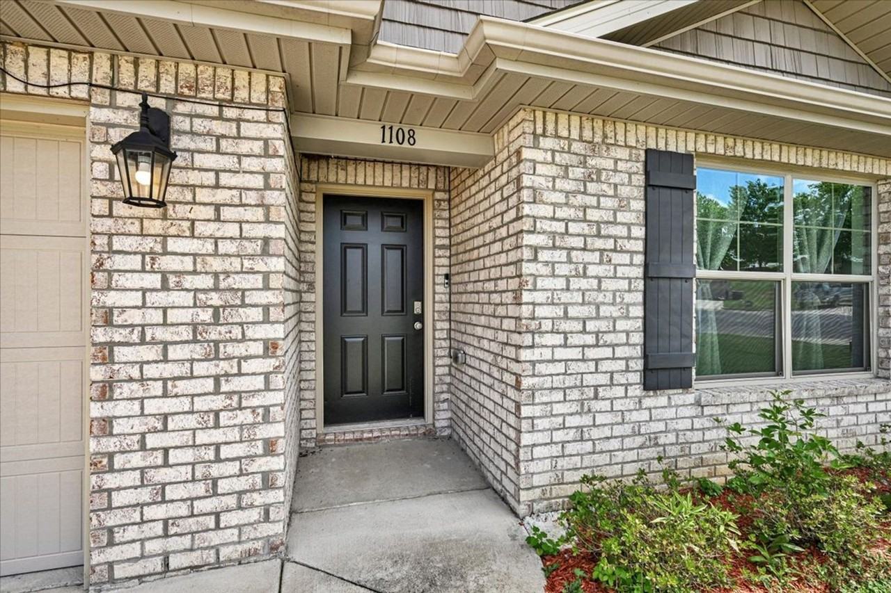 1108 Quail Hollow Rd Sw - Photo 2 of 26