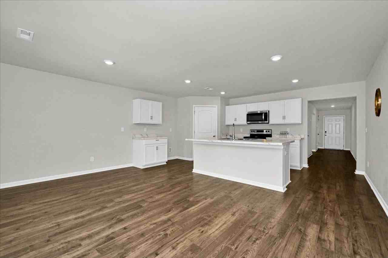 1108 Quail Hollow Rd Sw - Photo 6 of 26