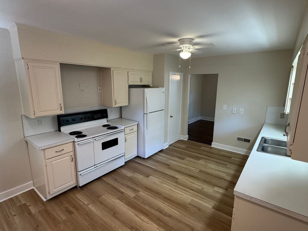 521 Vista Dr - Photo 7 of 27