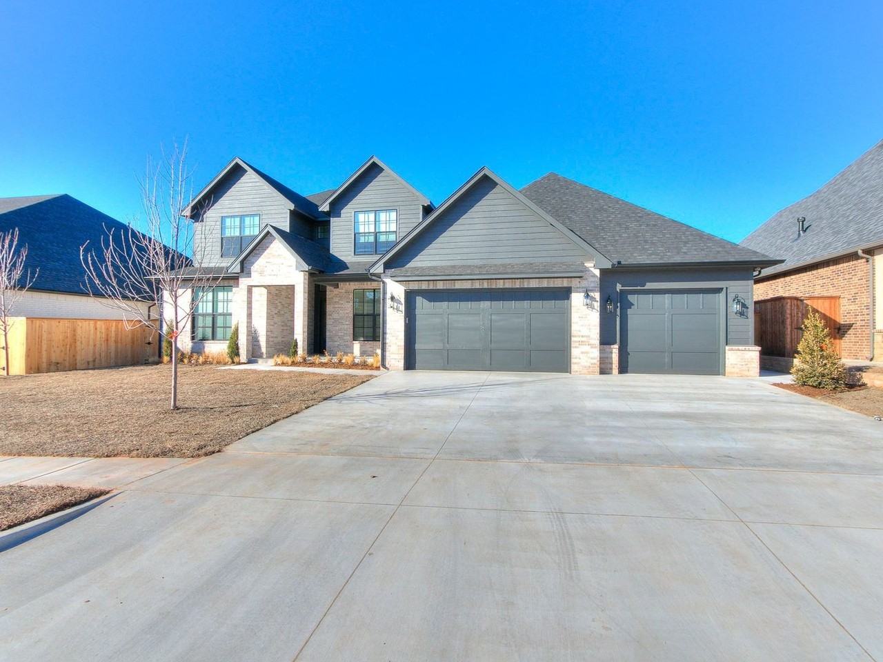 4405 Las Colinas Ln