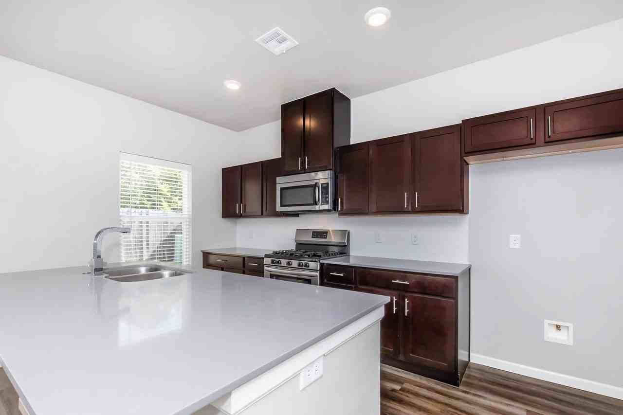 Bluejacket Dr - Photo 3 of 14