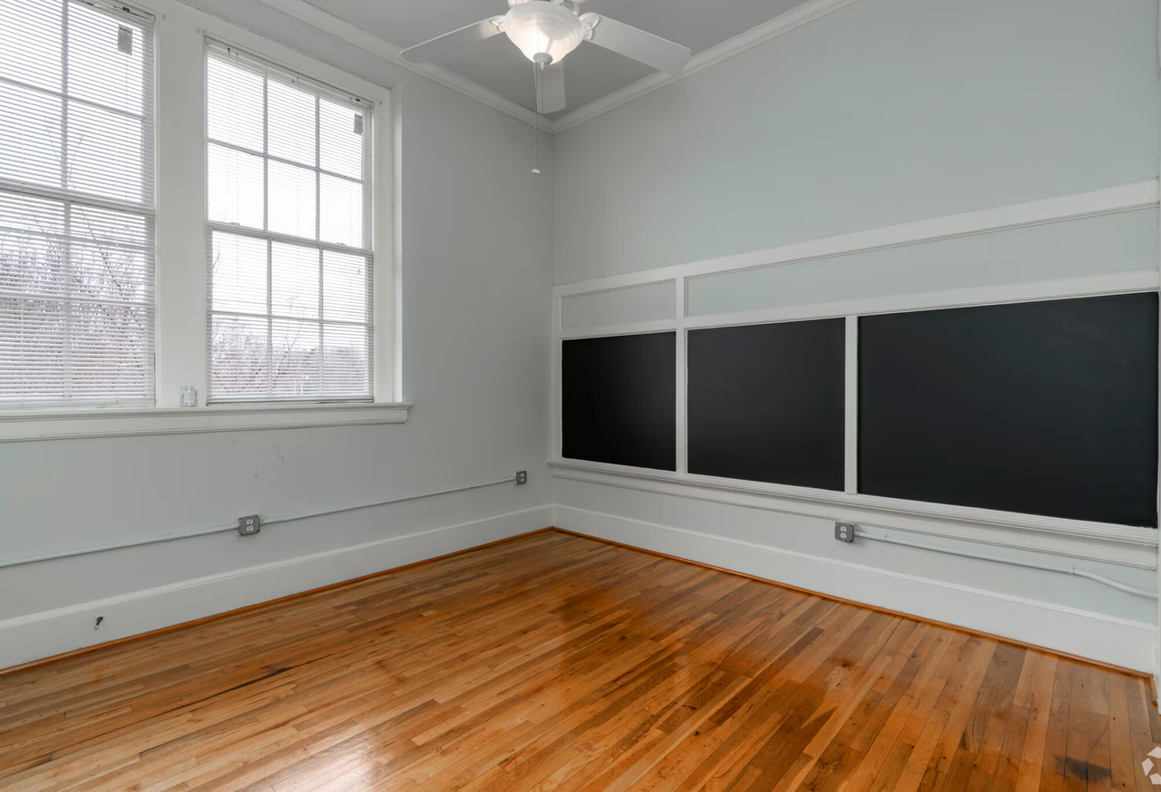 425 E Washington Ave #401-202-60 - Photo 3 of 11