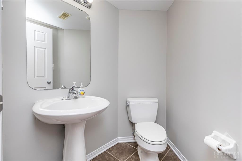103 Gatestone Private - Photo 5 of 10