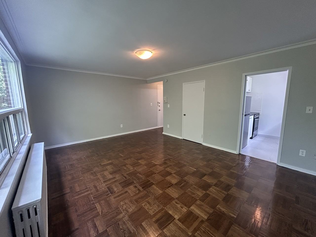 1299 Bayview Avenue - Photo 2 of 8
