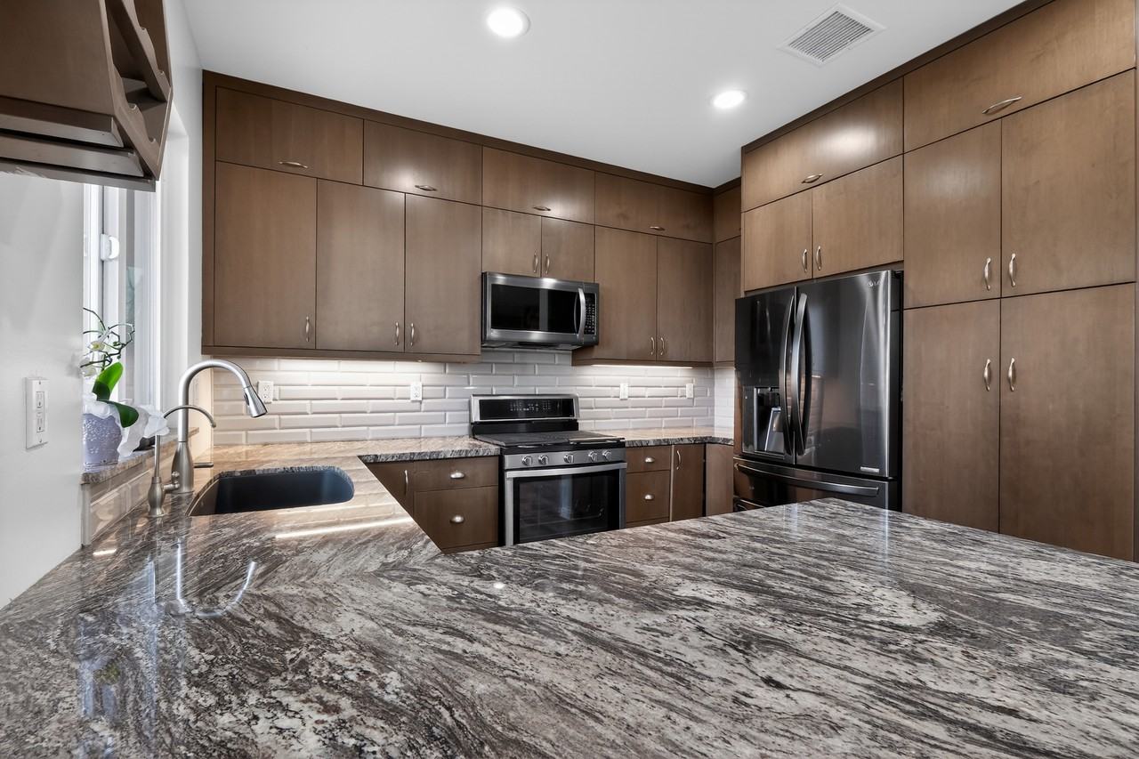 1357 Sky Ridge Ct #1 - Photo 5 of 30