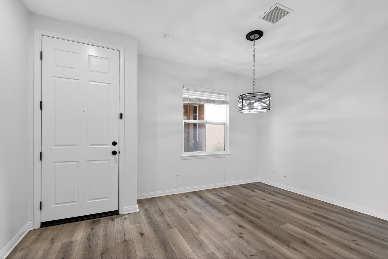 1357 Sky Ridge Ct #1 - Photo 6 of 30
