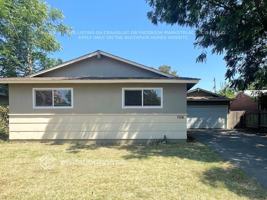 featured image of 1104 Charles St