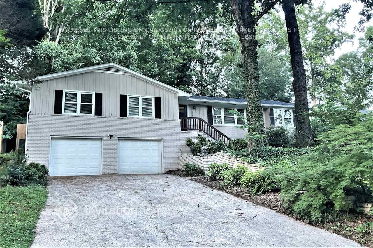 2846 Cedarbrook Dr