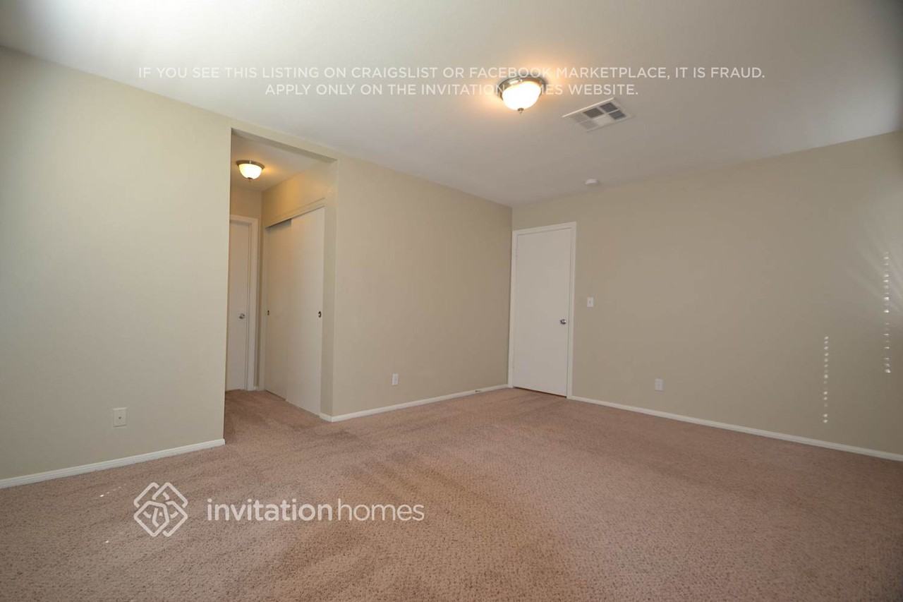 1629 Palmae Way - Photo 5 of 11